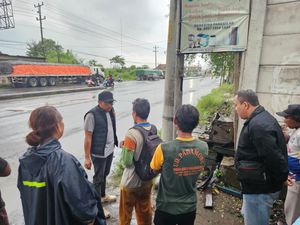 Niat Hendak Kencing, Buruh Bongkar Muat di Wiradesa Tewas Tersengat Listrik Tiang Lampu Jalan